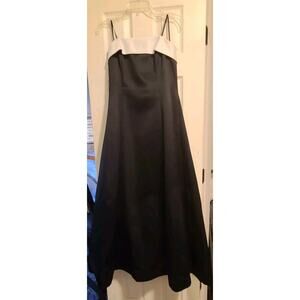 Jump Apearls Strapless Gown Evening Dress Prom 11/12 M Black and White Satin